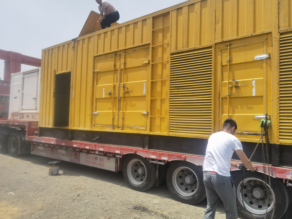 朝阳除了负载情况和发动机维护，还有哪些因素会影响 200kw 柴油发电机的油耗？