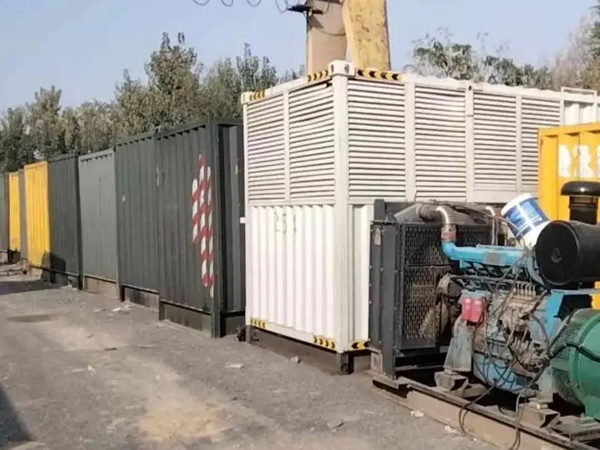 朝阳200KW柴油发电机机组每小时油耗是多少?