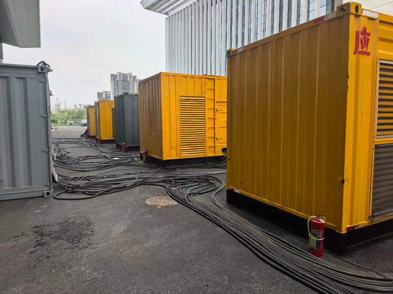 朝阳不同季节柴油发电机组保养有哪些注意事项？